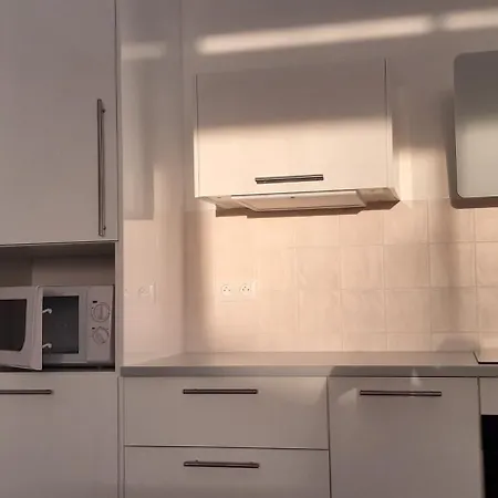 Maison Neuve Centre بارفلور