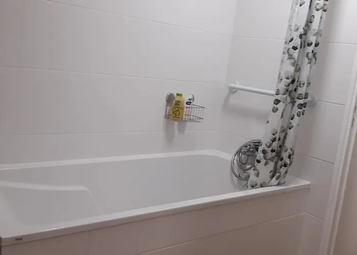 Maison Neuve Centre Nyaraló