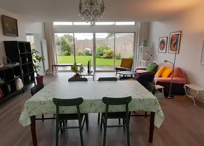 Maison Neuve Centre Nyaraló *